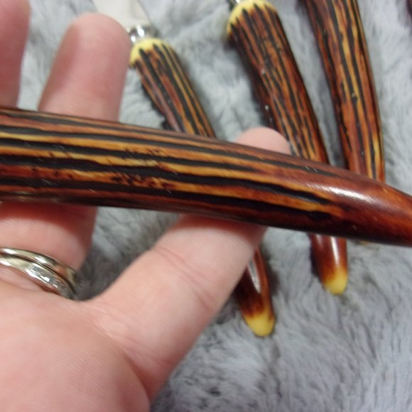 COPY - H-96 SET OF 6 CROWN CREST FAUX ANTLER BAKELITE HANDLE STEAK KNIVES - Picture 7 of 8